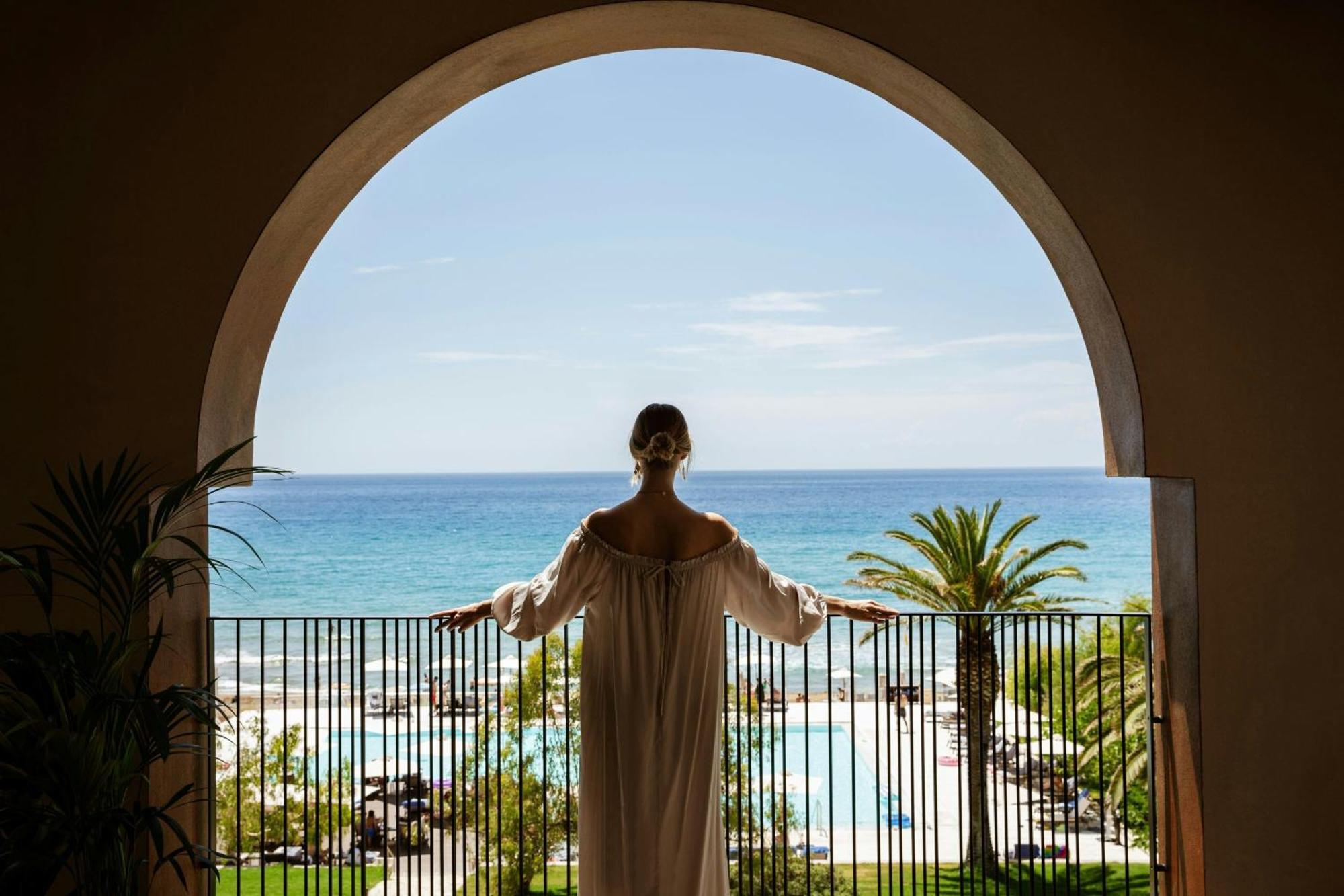Domes Of Corfu, Autograph Collection Hotel กลีฟาดา ภายนอก รูปภาพ