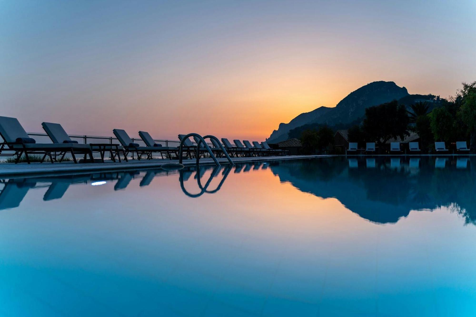 Domes Of Corfu, Autograph Collection Hotel กลีฟาดา ภายนอก รูปภาพ