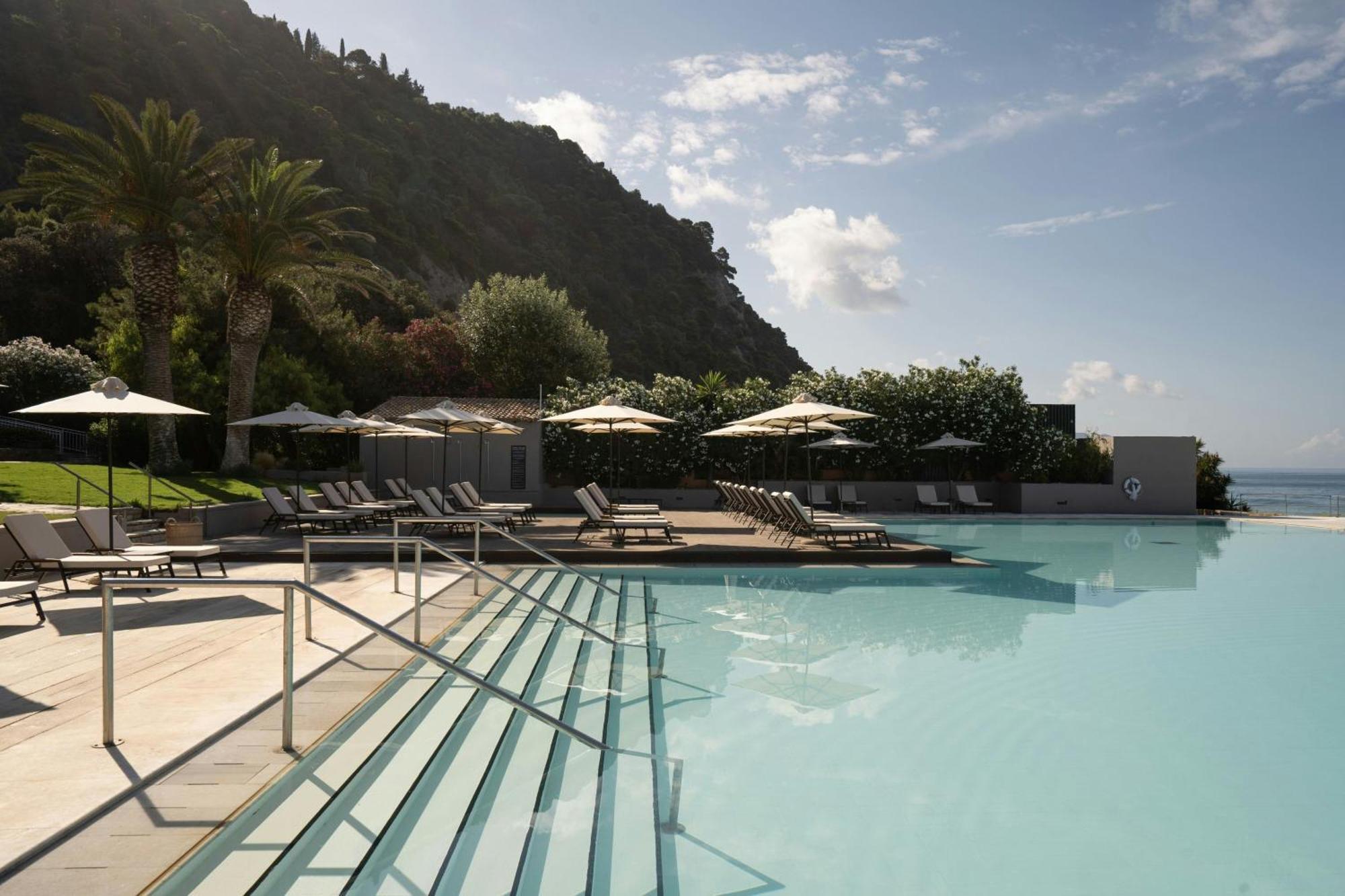Domes Of Corfu, Autograph Collection Hotel กลีฟาดา ภายนอก รูปภาพ