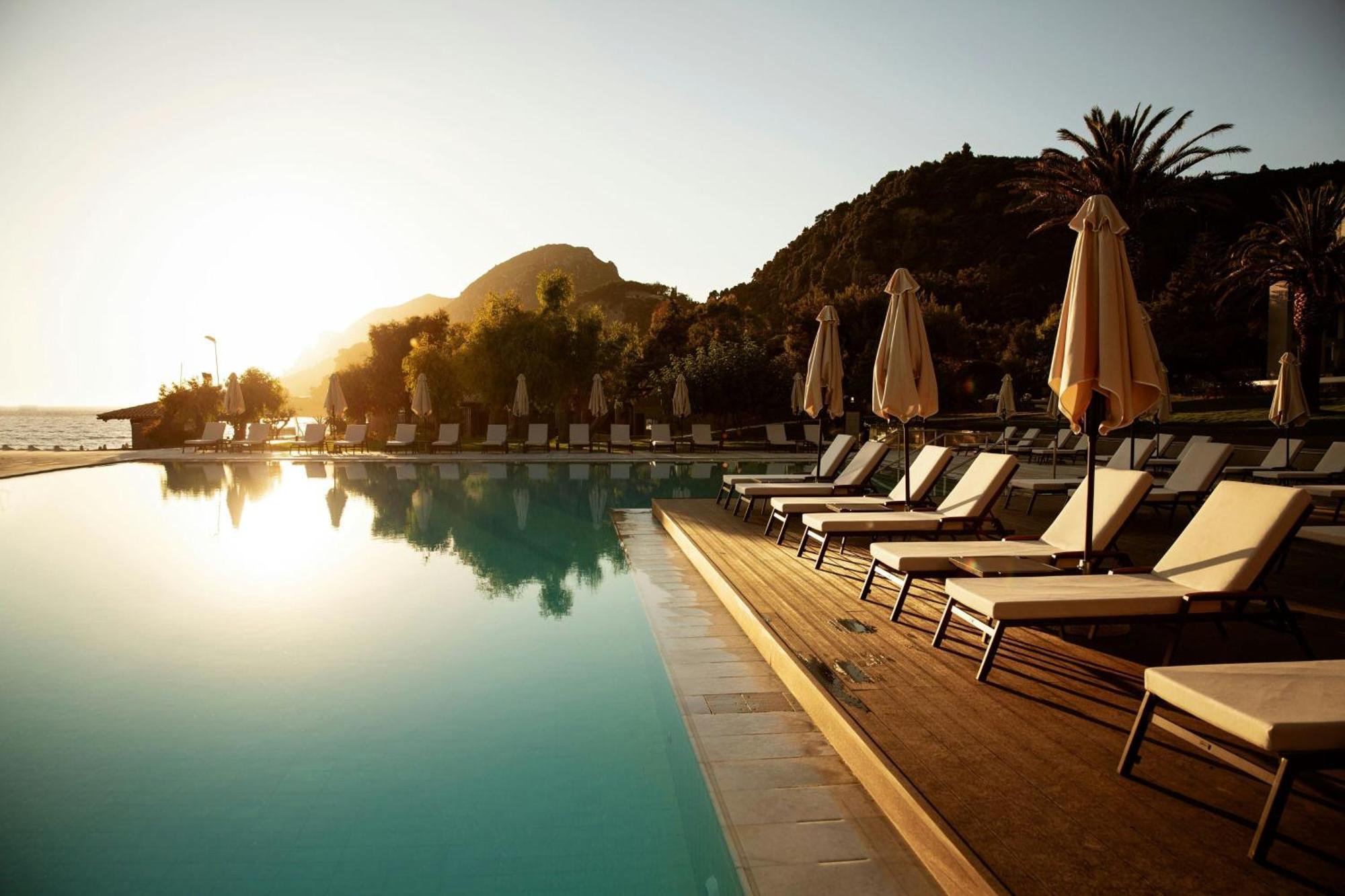 Domes Of Corfu, Autograph Collection Hotel กลีฟาดา ภายนอก รูปภาพ